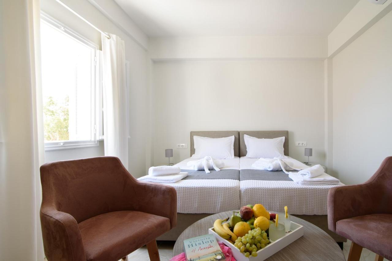De_Naxia Suites Perissa  Esterno foto
