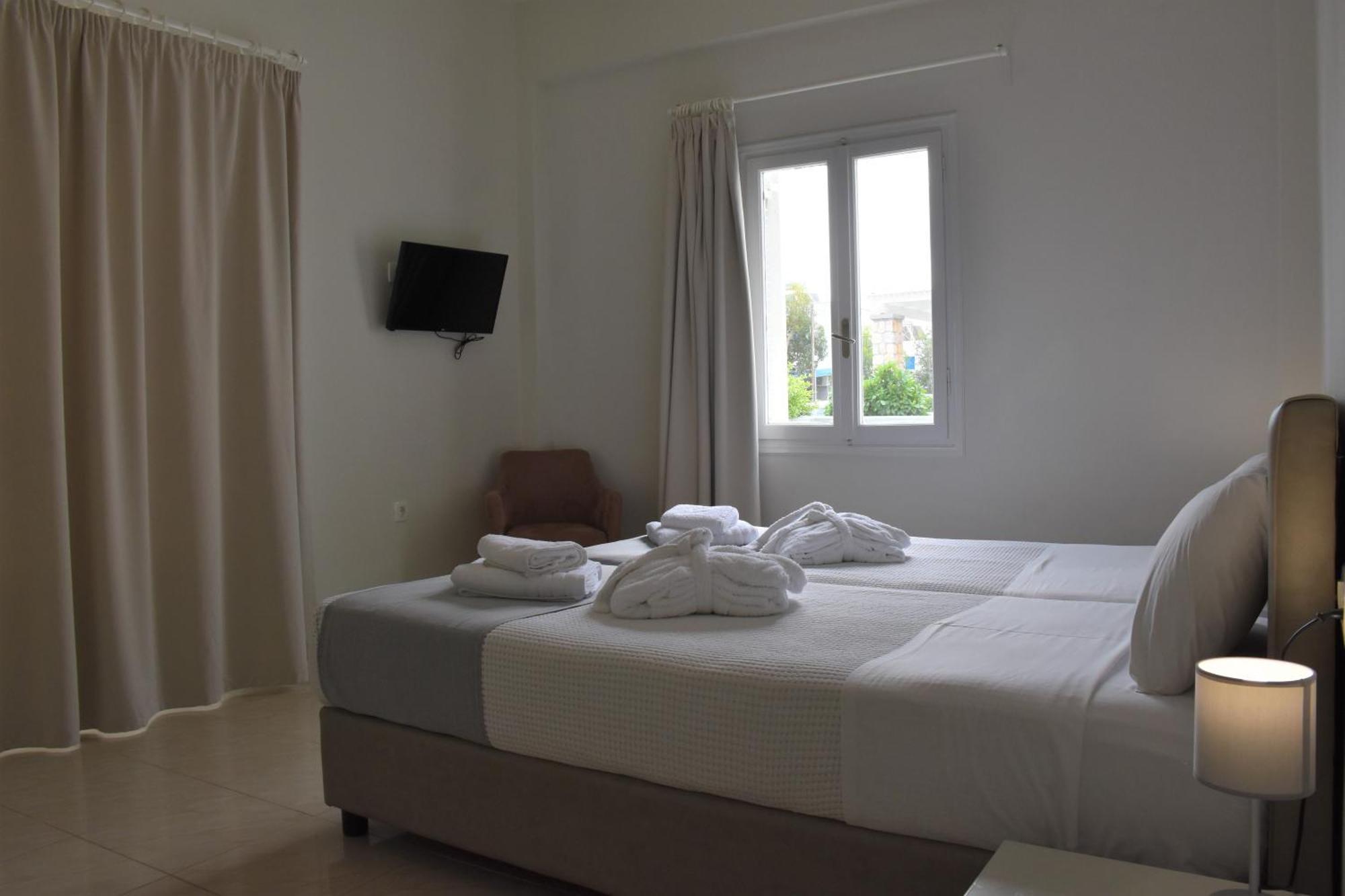 De_Naxia Suites Perissa  Camera foto