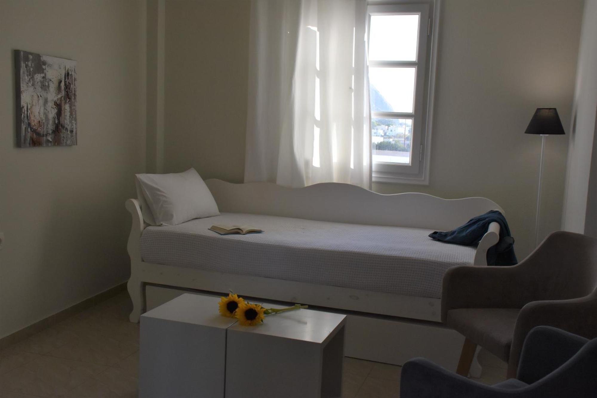 De_Naxia Suites Perissa  Camera foto