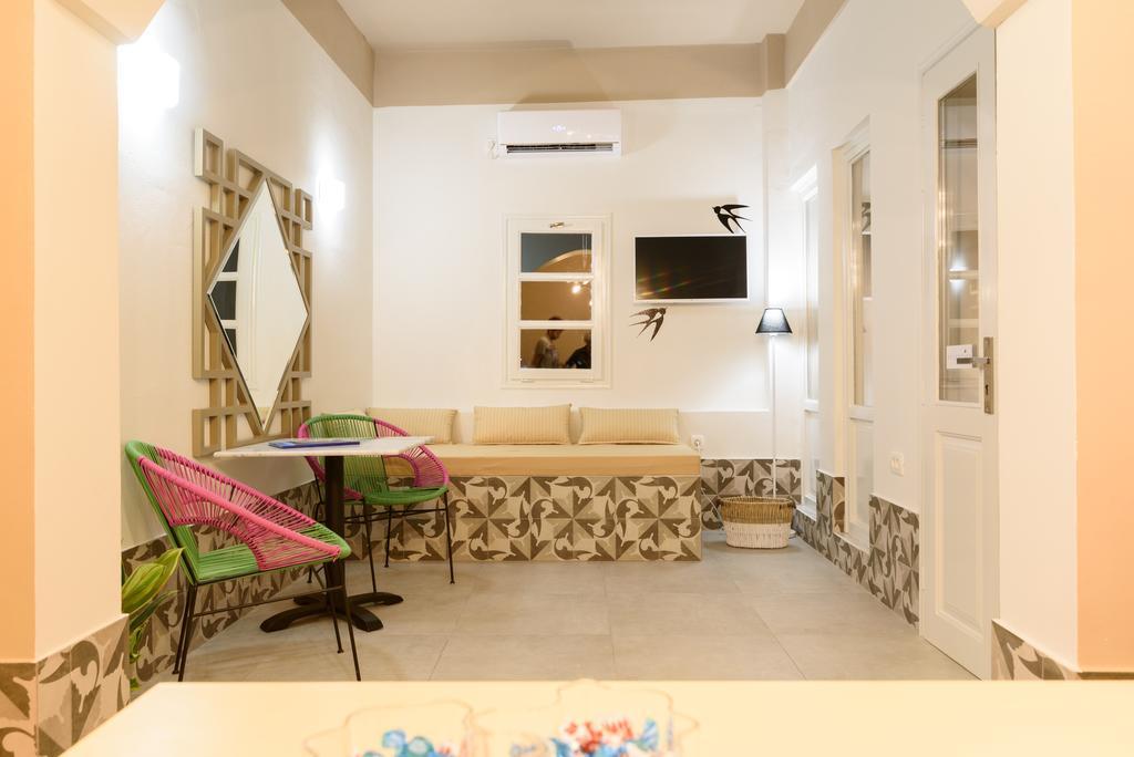 De_Naxia Suites Perissa  Esterno foto